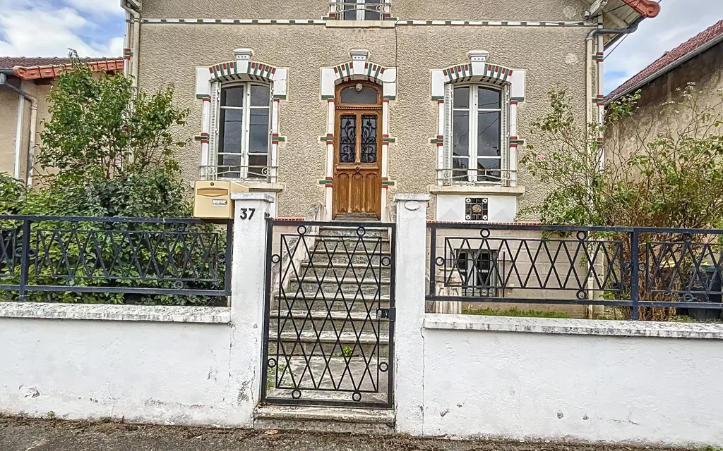 Achat maison à vendre 3 chambres 105 m² - Montluçon