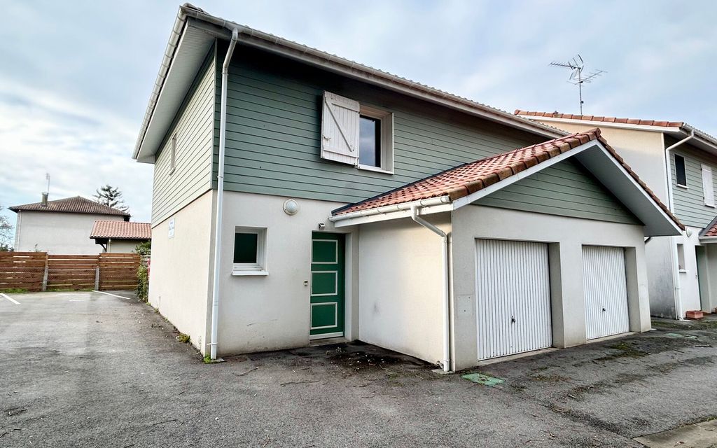 Achat maison à vendre 3 chambres 77 m² - Tosse