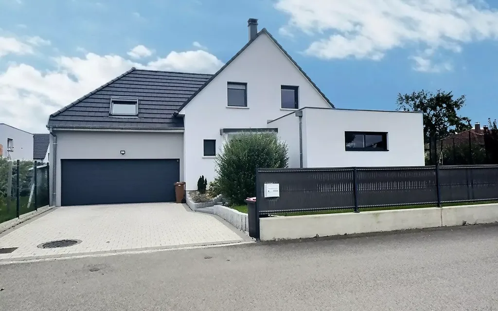 Achat maison à vendre 4 chambres 140 m² - Bischwihr