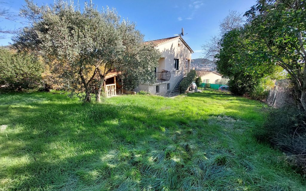 Achat maison à vendre 5 chambres 174 m² - Manosque