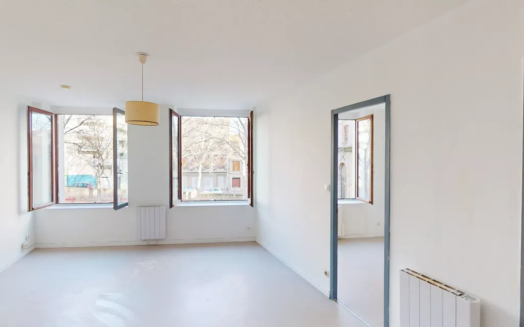 Achat studio à vendre 37 m² - Saint-Étienne