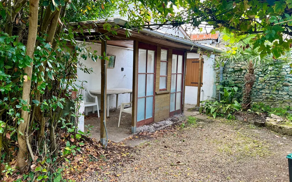 Achat maison à vendre 3 chambres 100 m² - Civrac-en-Médoc