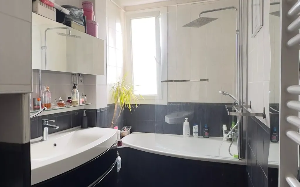 Achat appartement à vendre 3 pièces 57 m² - Neuilly-sur-Marne