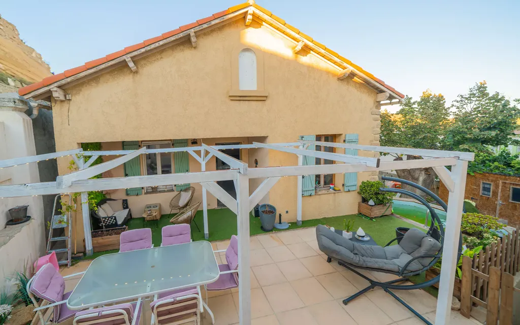 Achat maison à vendre 3 chambres 106 m² - Fos-sur-Mer