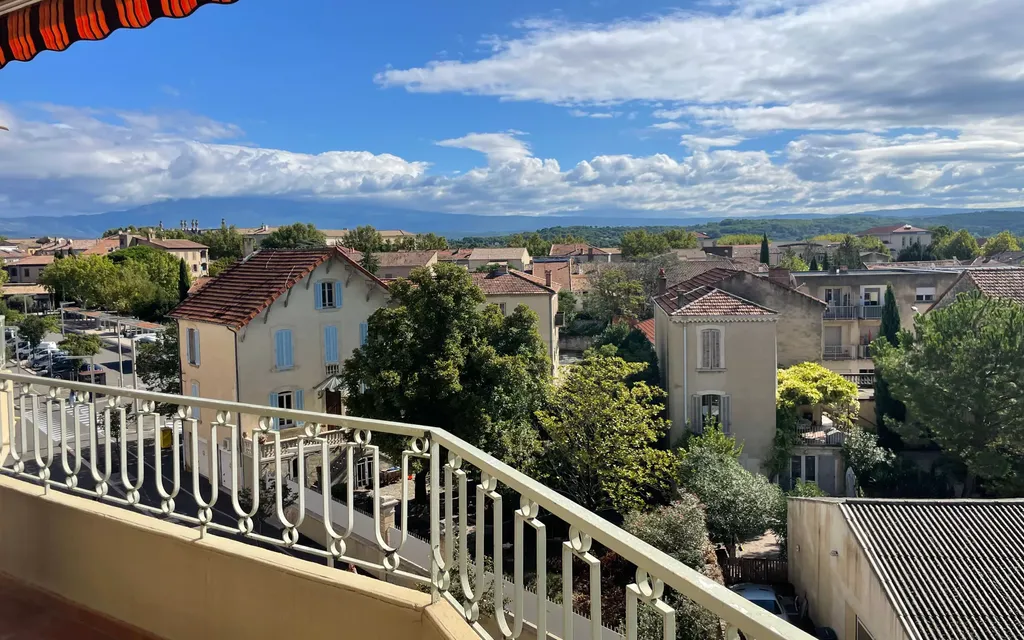 Achat appartement à vendre 3 pièces 83 m² - Carpentras