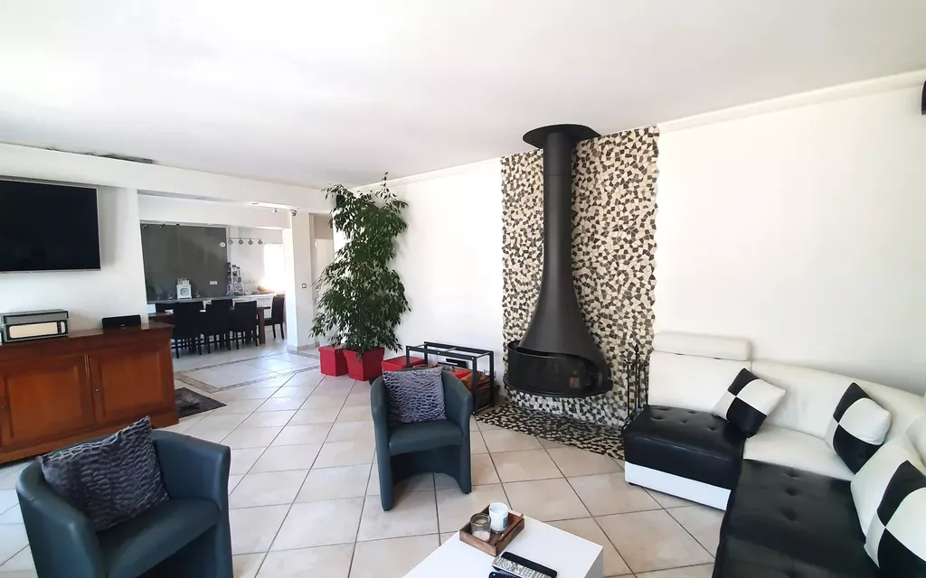 Achat maison à vendre 4 chambres 145 m² - Ozouer-le-Voulgis