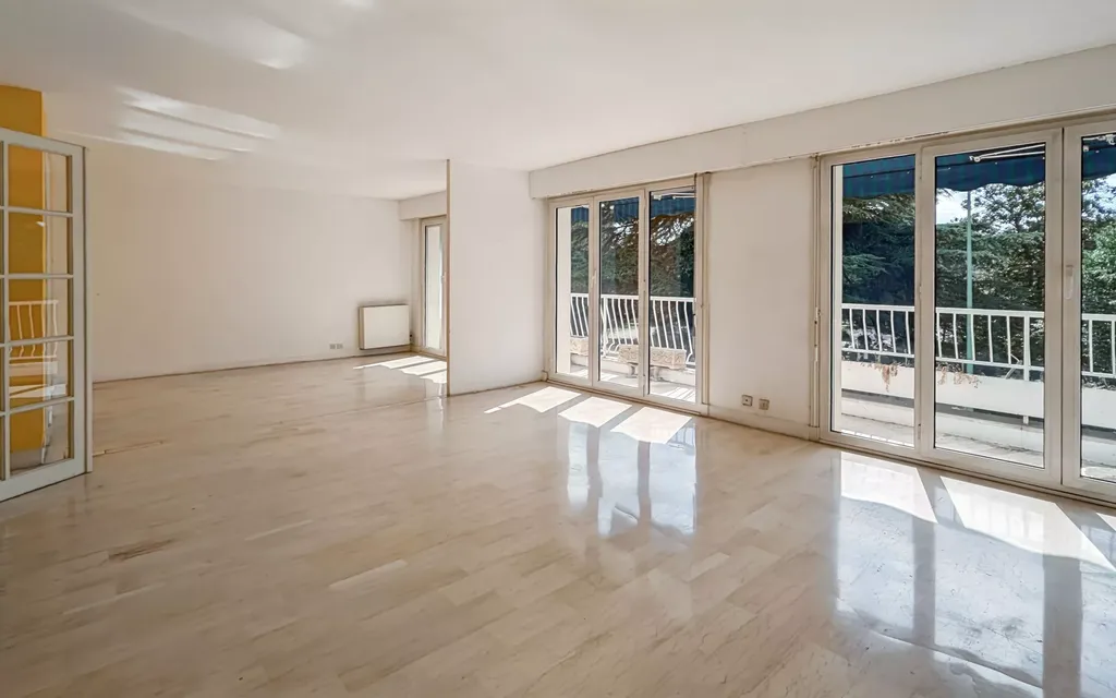 Achat appartement à vendre 2 pièces 77 m² - Cannes