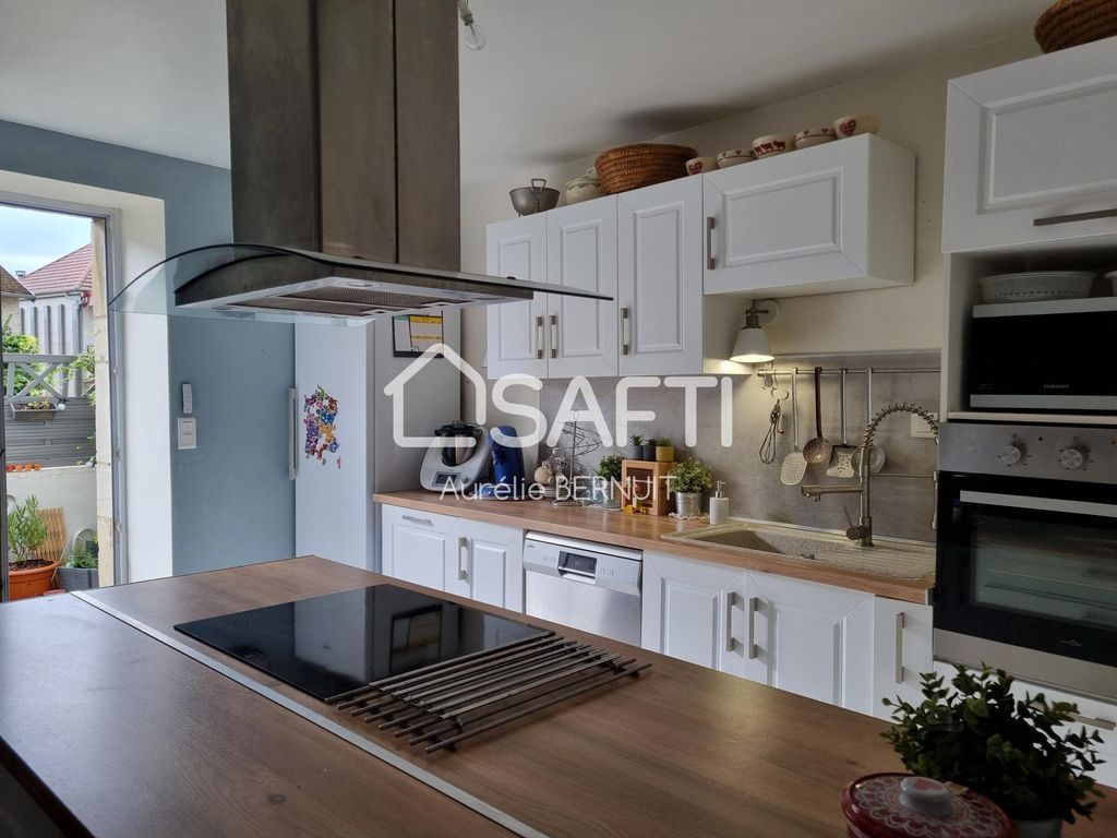 Achat maison à vendre 5 chambres 203 m² - Franois