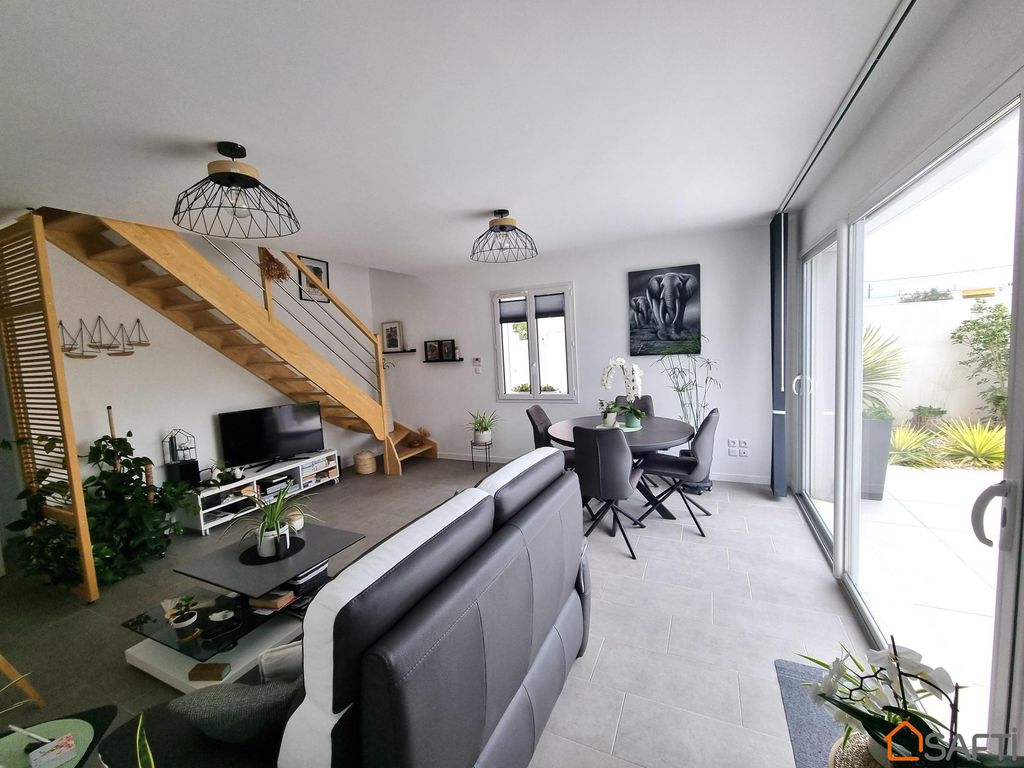 Achat maison à vendre 3 chambres 106 m² - Saint-Georges-de-Didonne