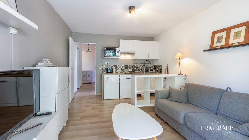 Achat appartement à vendre 2 pièces 31 m² - Saint-Raphaël