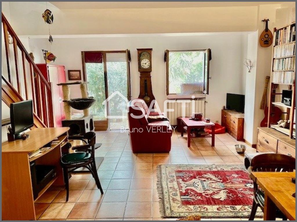 Achat maison à vendre 2 chambres 109 m² - Marseille 15ème arrondissement