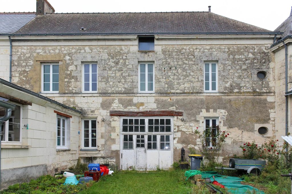 Achat maison à vendre 4 chambres 130 m² - Vernantes