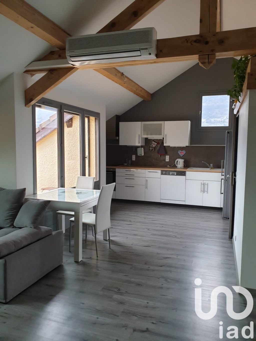 Achat appartement à vendre 2 pièces 59 m² - Gilly-sur-Isère