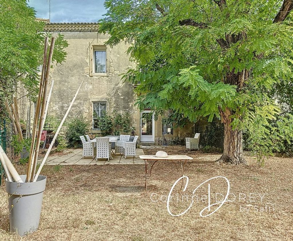 Achat maison à vendre 4 chambres 315 m² - Vergèze