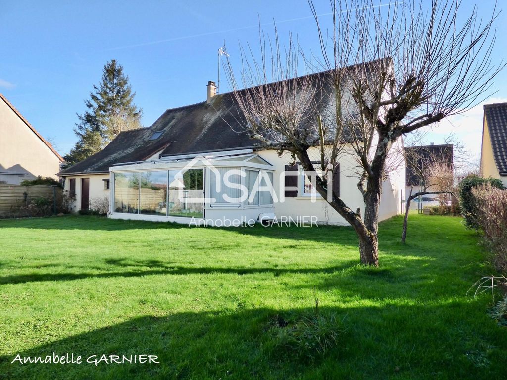 Achat maison à vendre 5 chambres 130 m² - Saint-Pavace