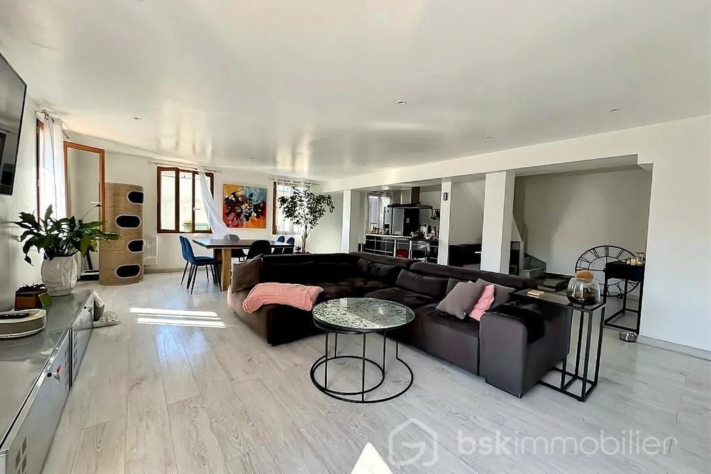 Achat duplex à vendre 5 pièces 140 m² - Gignac