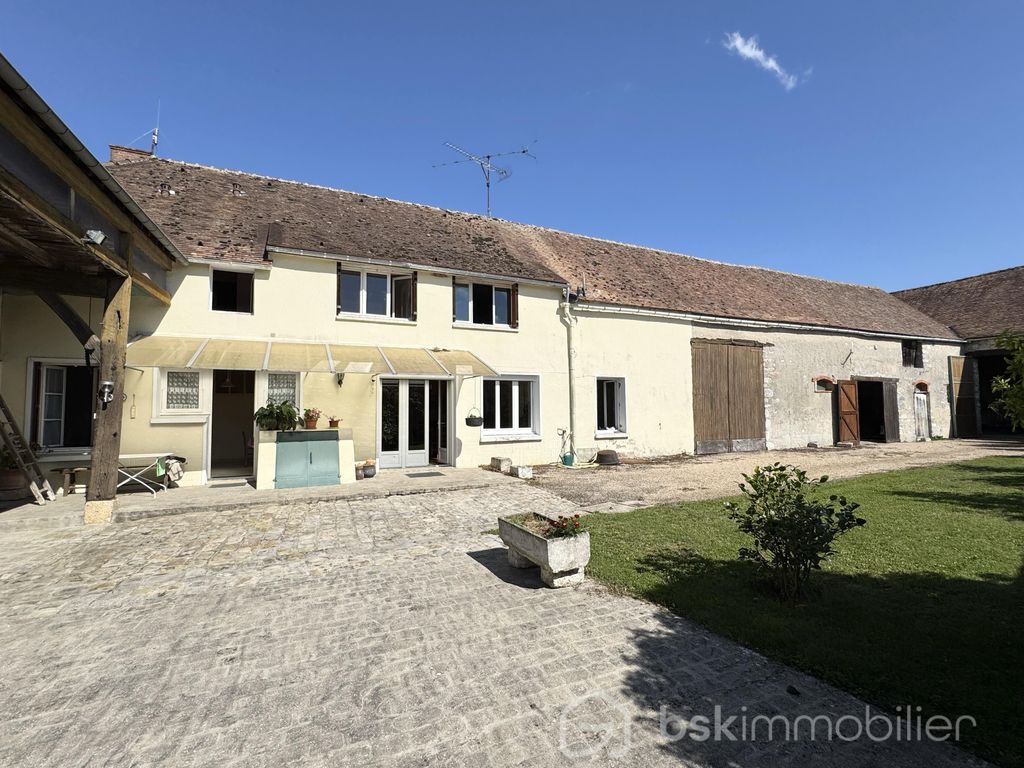 Achat maison à vendre 5 chambres 166 m² - Guercheville