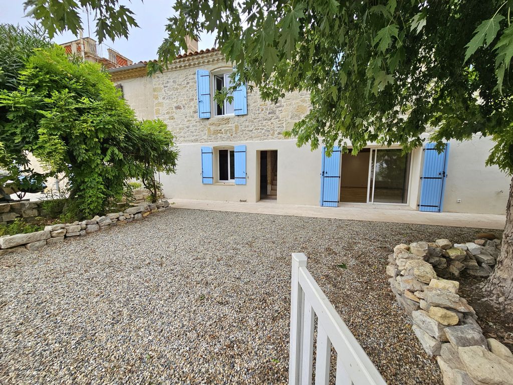 Achat maison à vendre 4 chambres 196 m² - Marsillargues