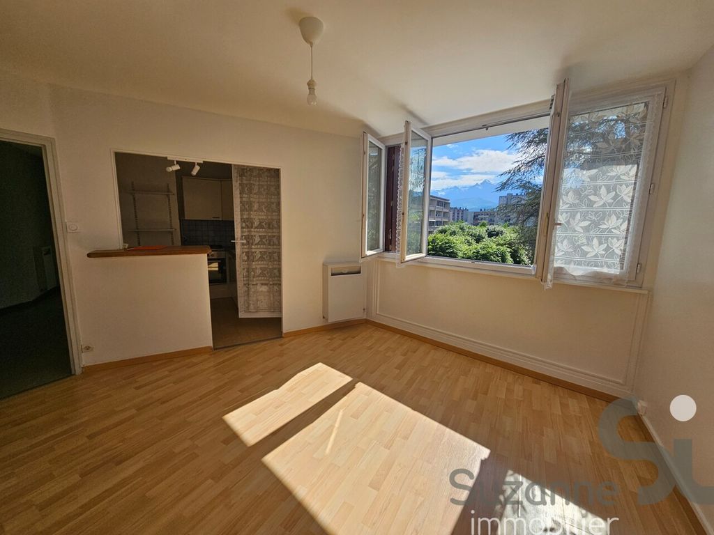 Achat appartement à vendre 2 pièces 43 m² - Grenoble