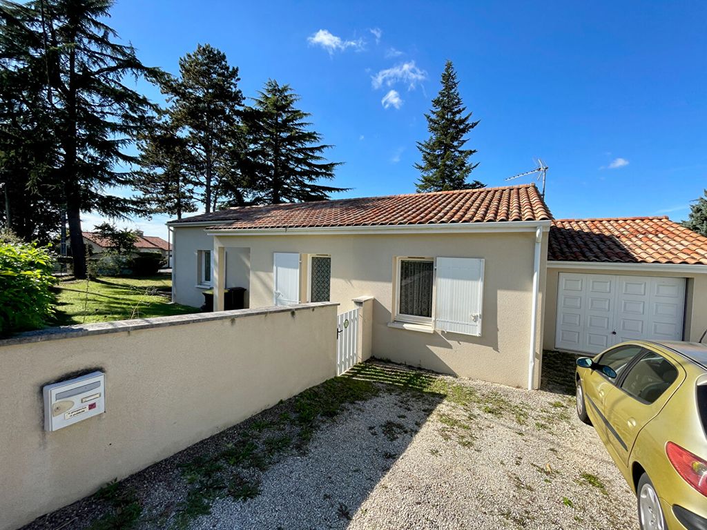 Achat maison à vendre 3 chambres 95 m² - Saint-Yrieix-sur-Charente