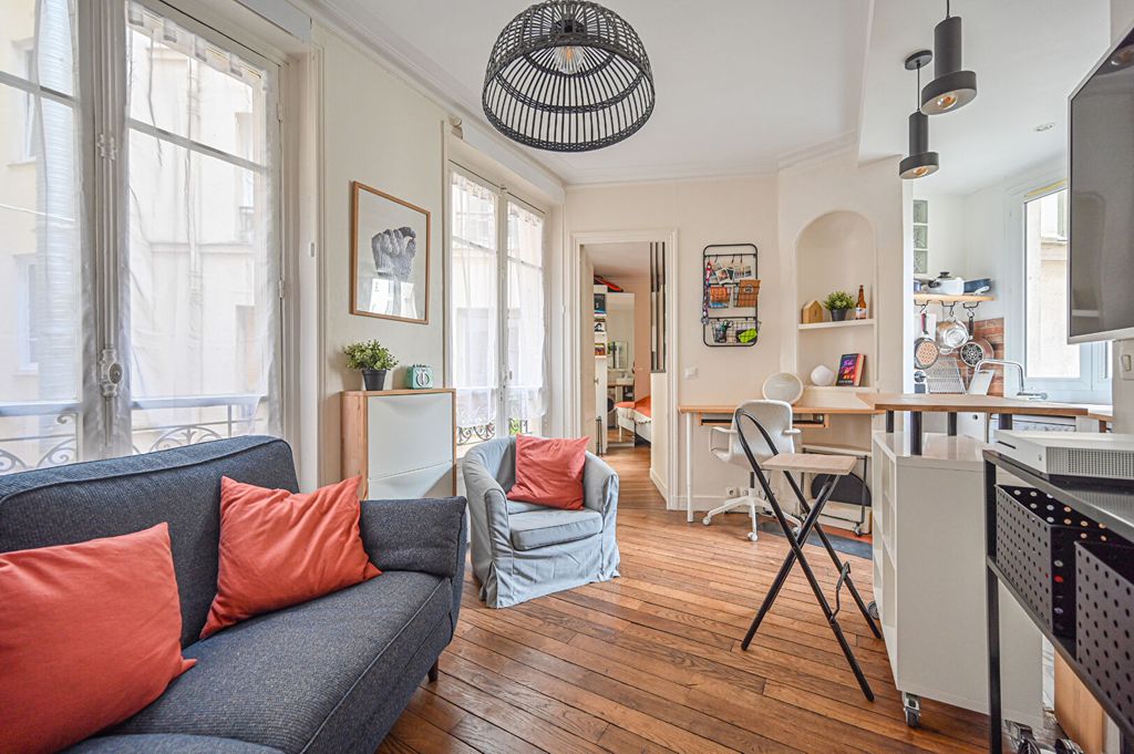 Achat appartement à vendre 2 pièces 27 m² - Paris 18ème arrondissement