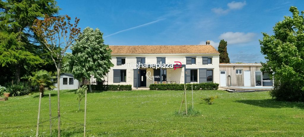 Achat maison à vendre 6 chambres 265 m² - Meschers-sur-Gironde