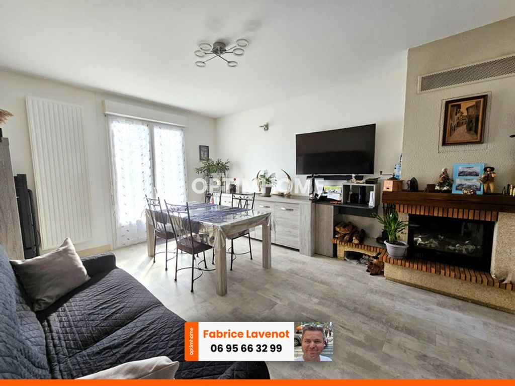 Achat maison à vendre 3 chambres 88 m² - Gond-Pontouvre