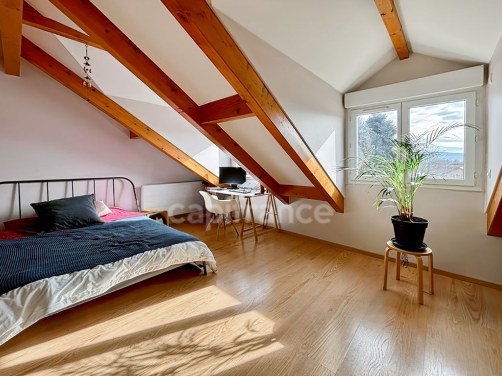 Achat duplex à vendre 3 pièces 79 m² - Saint-Genis-Pouilly