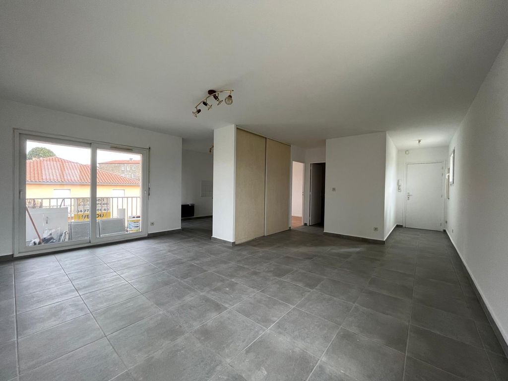 Achat appartement à vendre 2 pièces 54 m² - Saint-Maurice-en-Gourgois