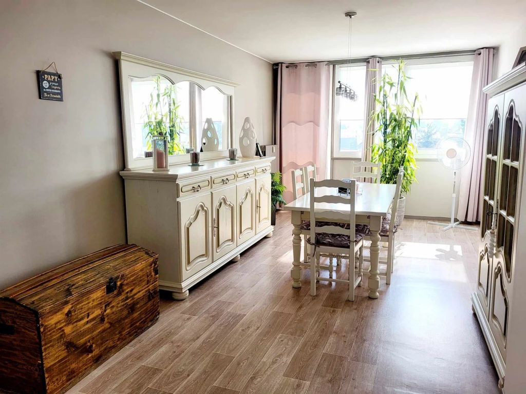 Achat appartement à vendre 4 pièces 68 m² - Lys-lez-Lannoy