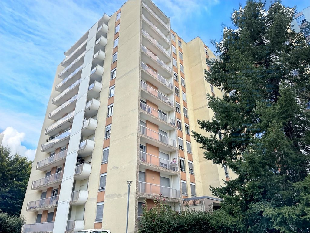 Achat appartement à vendre 3 pièces 67 m² - Saint-Étienne