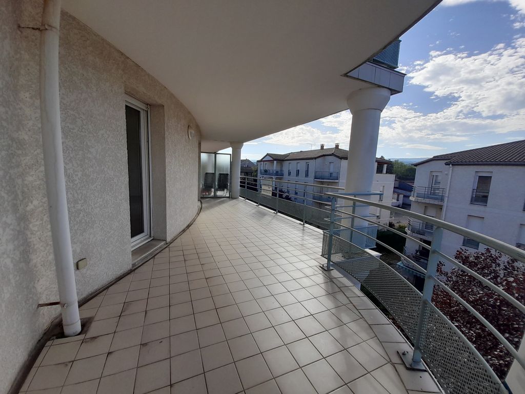 Achat appartement à vendre 4 pièces 87 m² - Savigneux