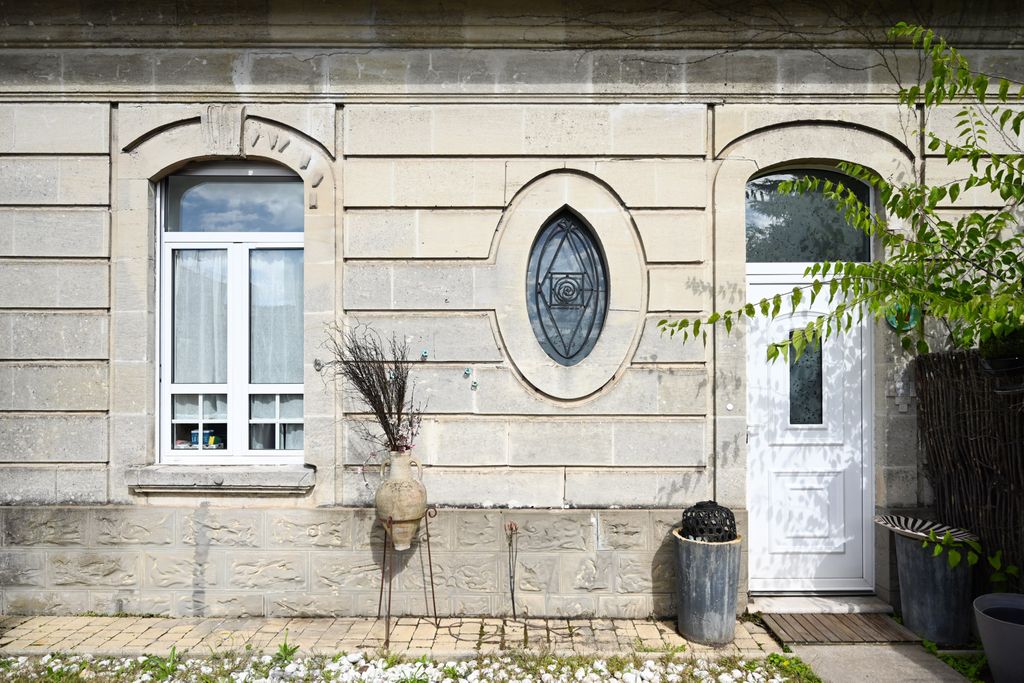 Achat maison à vendre 2 chambres 90 m² - Bordeaux