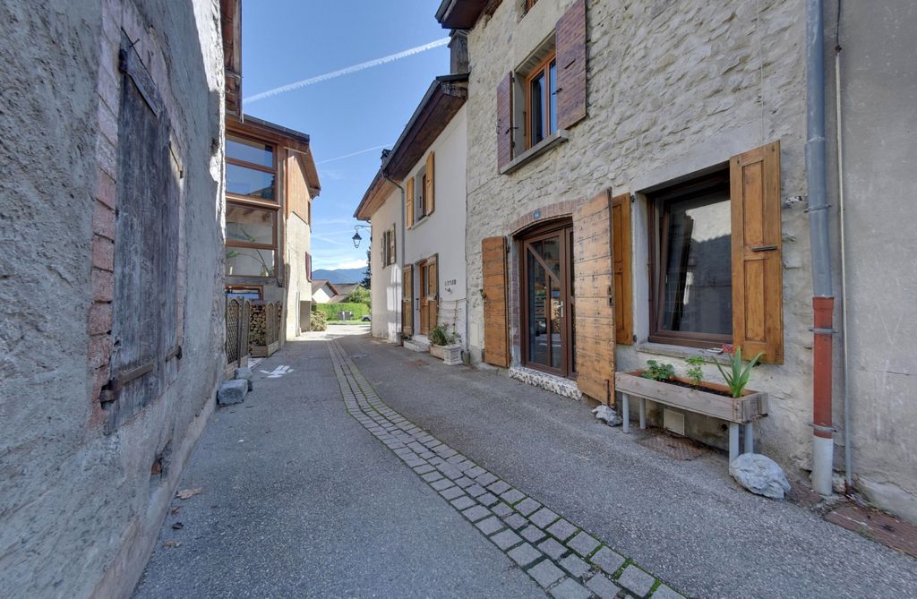 Achat maison à vendre 4 chambres 85 m² - Crolles