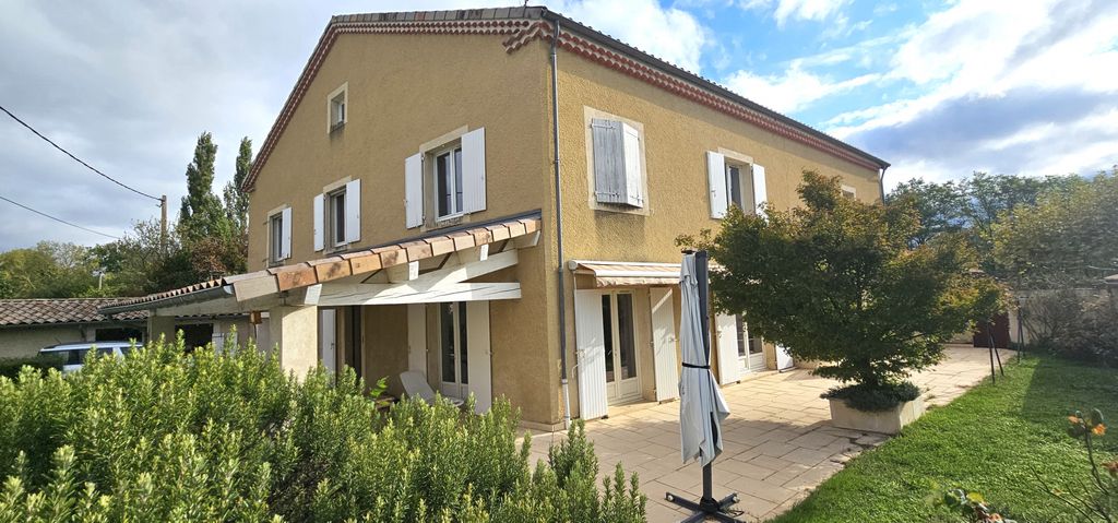 Achat maison à vendre 6 chambres 270 m² - Beaumont-lès-Valence