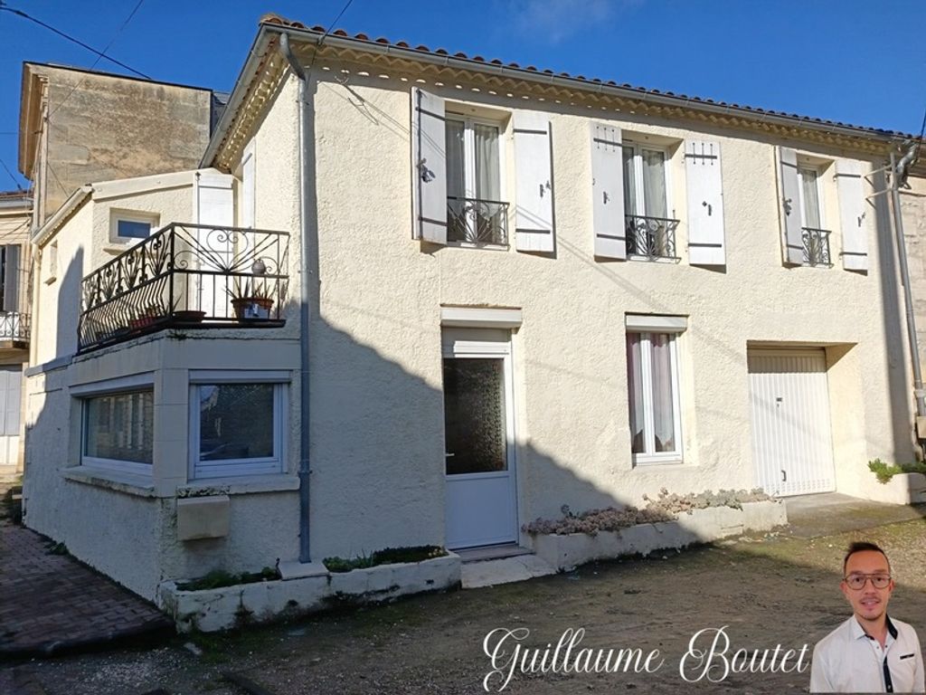 Achat maison à vendre 3 chambres 76 m² - Saint-Christoly-de-Blaye