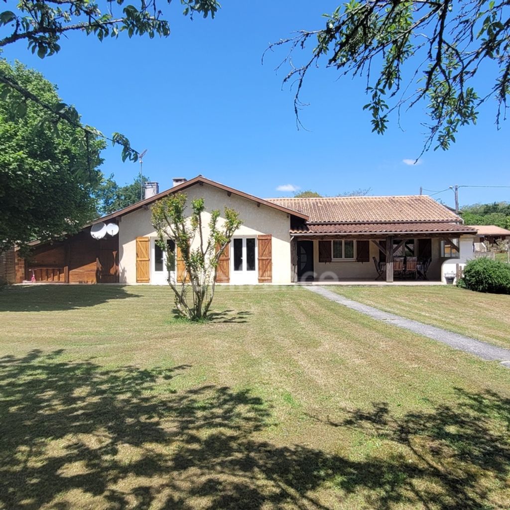 Achat maison à vendre 4 chambres 114 m² - Cissac-Médoc