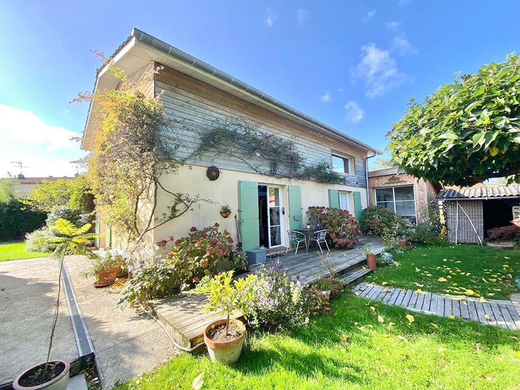 Achat maison à vendre 5 chambres 164 m² - Gujan-Mestras