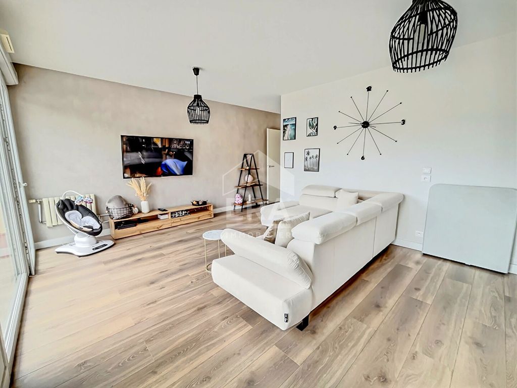 Achat appartement à vendre 3 pièces 60 m² - Cagnes-sur-Mer