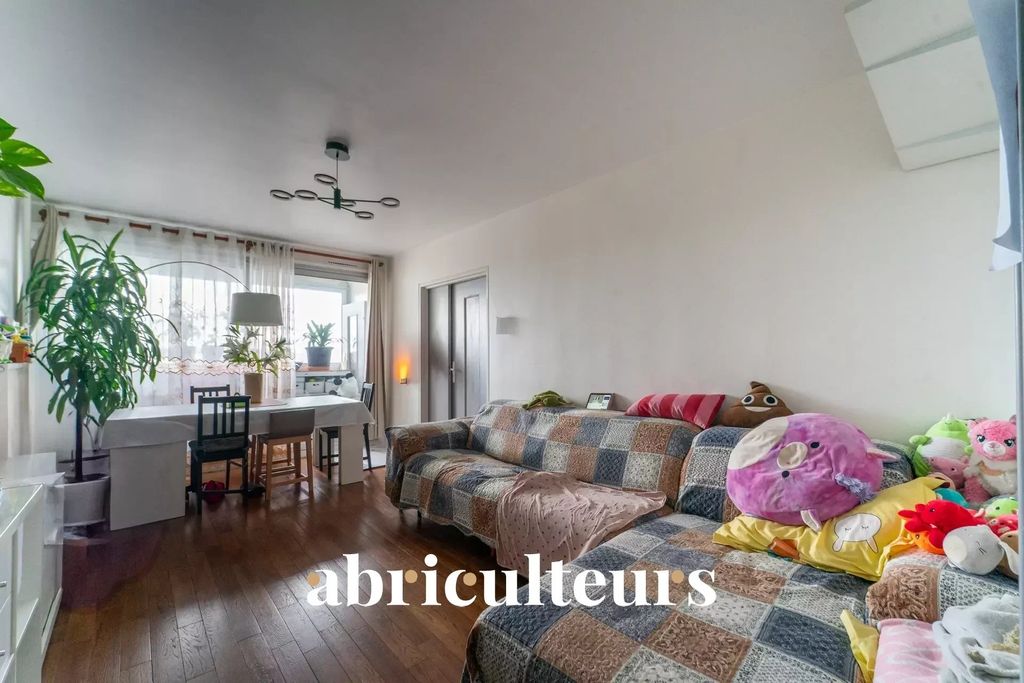 Achat appartement à vendre 3 pièces 75 m² - Colombes