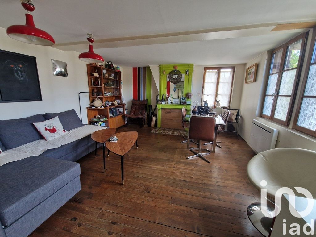 Achat maison à vendre 2 chambres 77 m² - Gaillefontaine