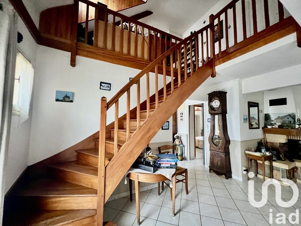 Achat maison à vendre 5 chambres 184 m² - La Suze-sur-Sarthe