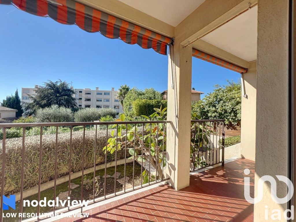 Achat appartement à vendre 3 pièces 65 m² - Cagnes-sur-Mer