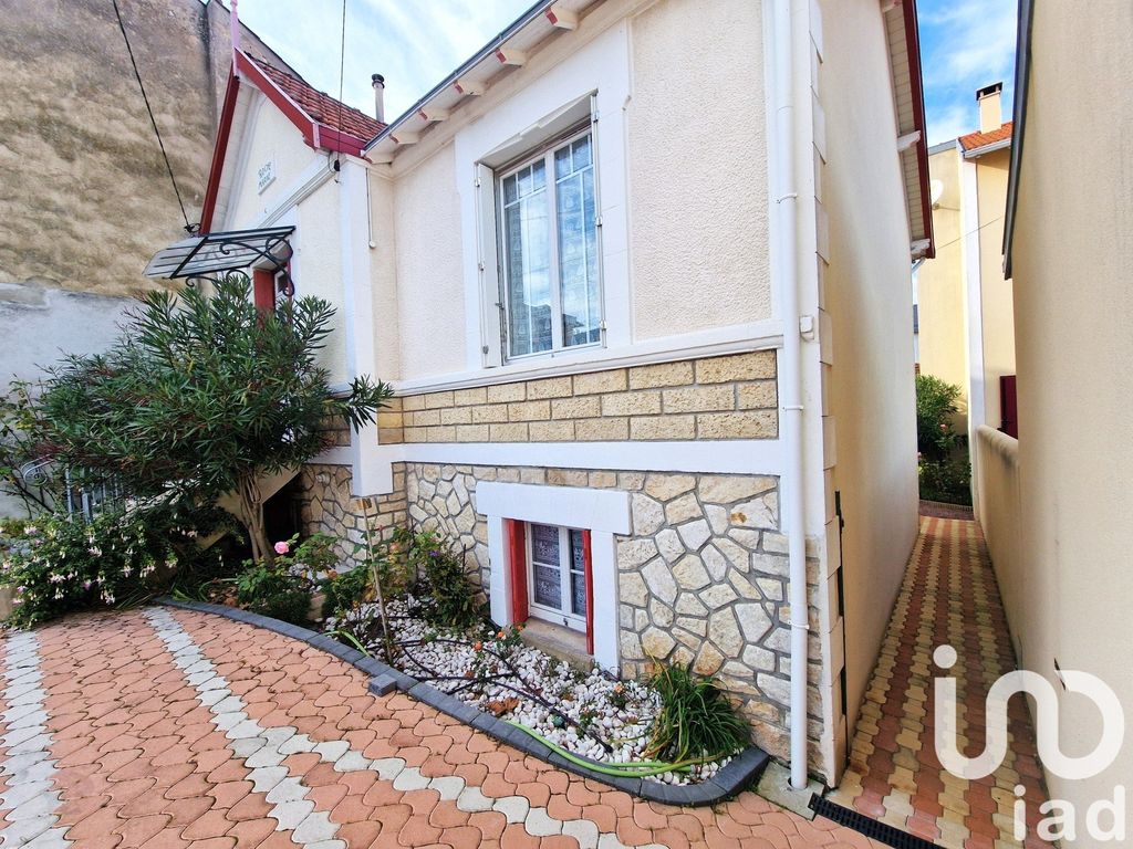 Achat maison à vendre 3 chambres 126 m² - Châtelaillon-Plage