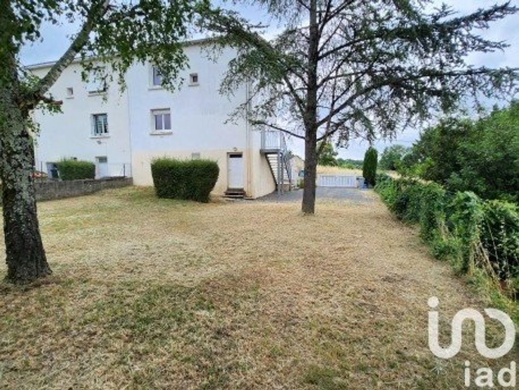 Achat maison à vendre 3 chambres 82 m² - Fontenay-le-Comte