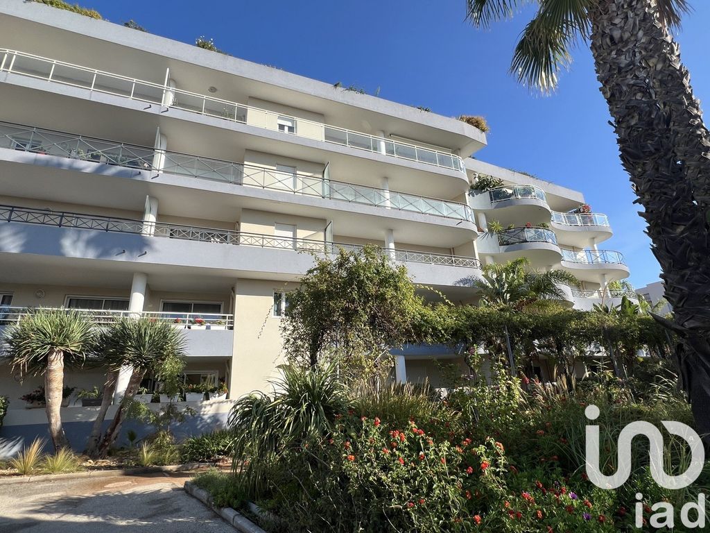 Achat appartement à vendre 3 pièces 80 m² - La Londe-les-Maures