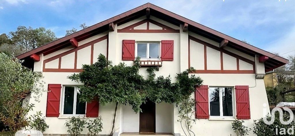 Achat maison à vendre 5 chambres 145 m² - Oloron-Sainte-Marie