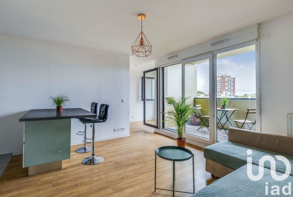 Achat appartement à vendre 3 pièces 49 m² - Pantin