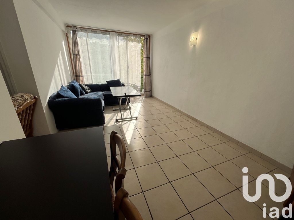 Achat appartement à vendre 4 pièces 62 m² - Nîmes