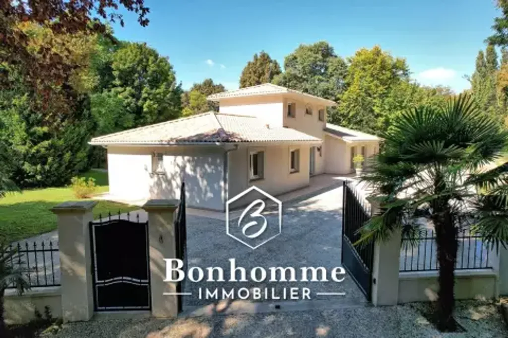 Achat maison à vendre 4 chambres 191 m² - Villenave-d'Ornon